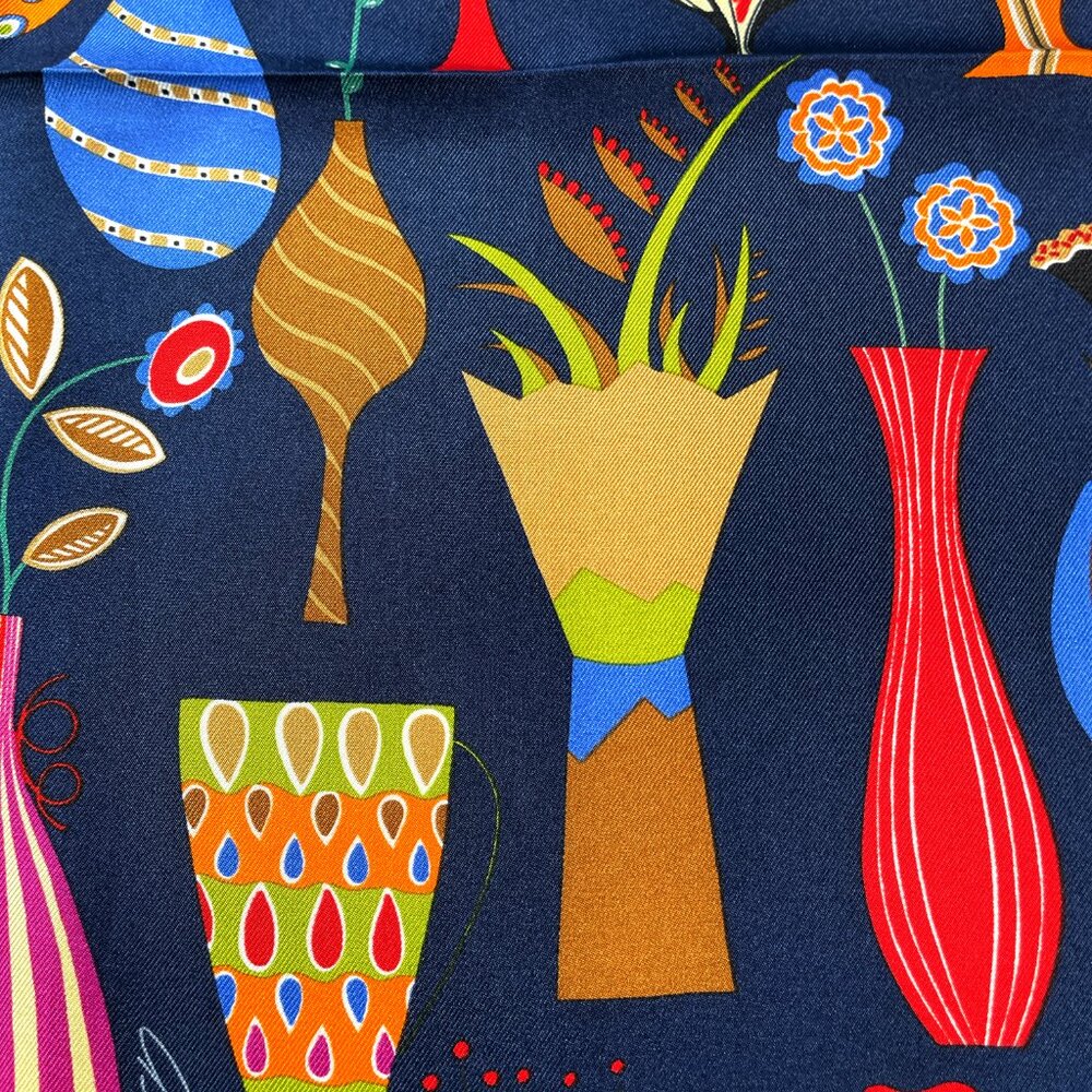 NWT Gucci Silk Scarf – Colorful Vase Print | Made in Italy - Picture 11 of 15